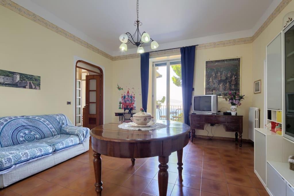 Casa Panoramica Daire Castellammare di Stabia Dış mekan fotoğraf